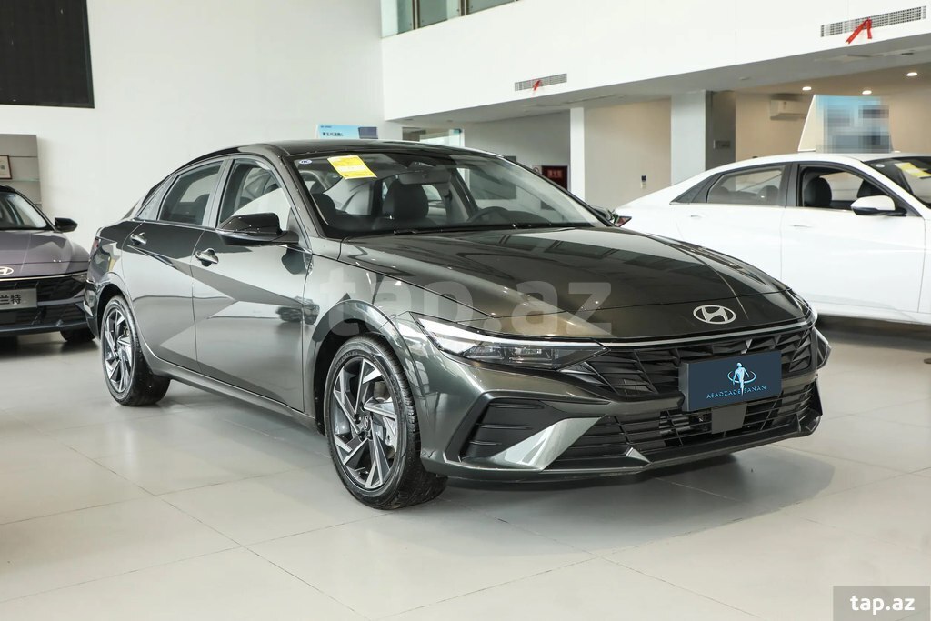 Hyundai Elantra, 2025 il