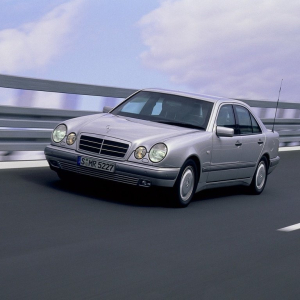 Mercedes-Benz E-Класс II (W210, S210)