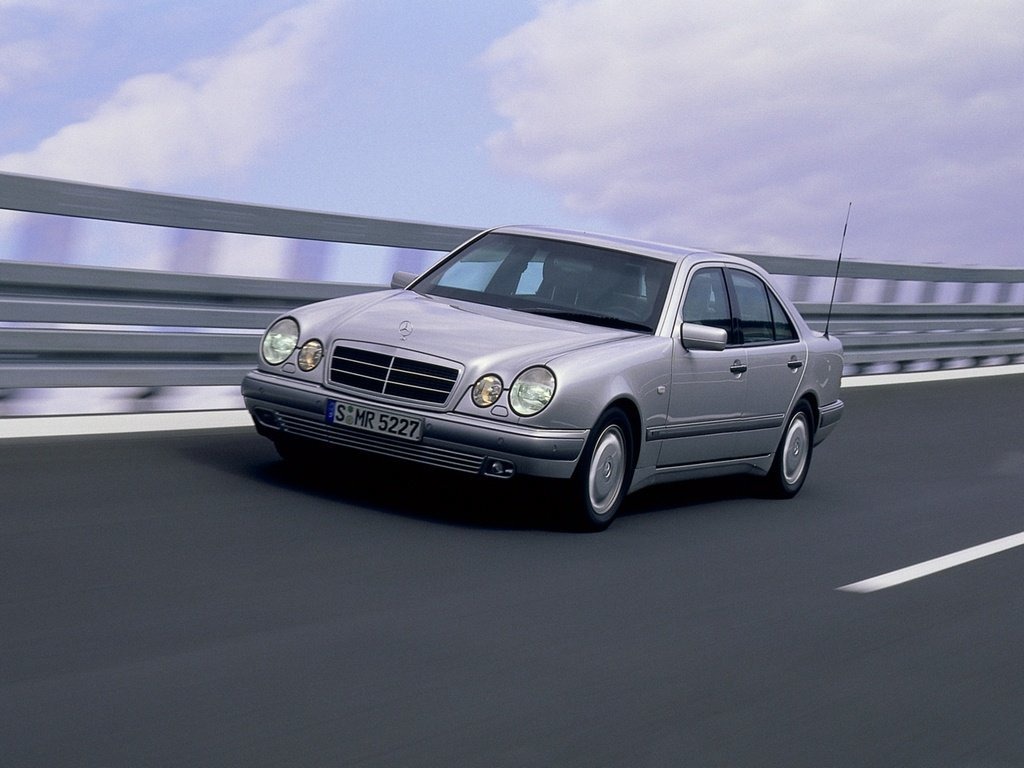 Mercedes-Benz E-Класс II (W210, S210)